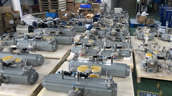 0.1-0.5 секунды Время отклика 3 Положение Пневматический приводящий механизм с диапазоном крутящего момента 10-500 Нм и стандартной установкой NAMUR